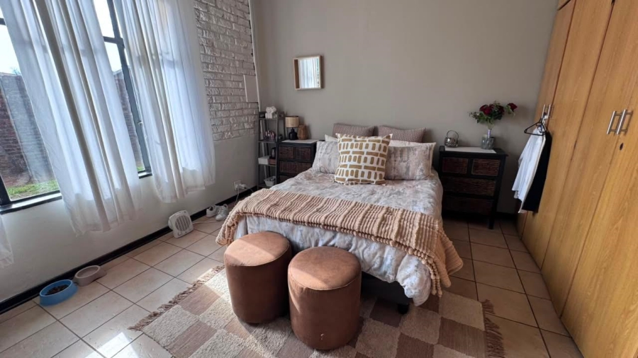 5 Bedroom Property for Sale in Royldene Northern Cape